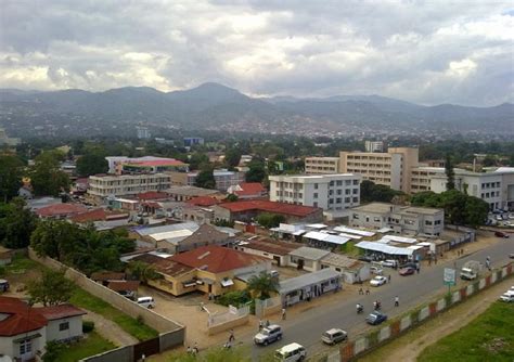 what is the capital city of burundi|Gitega .